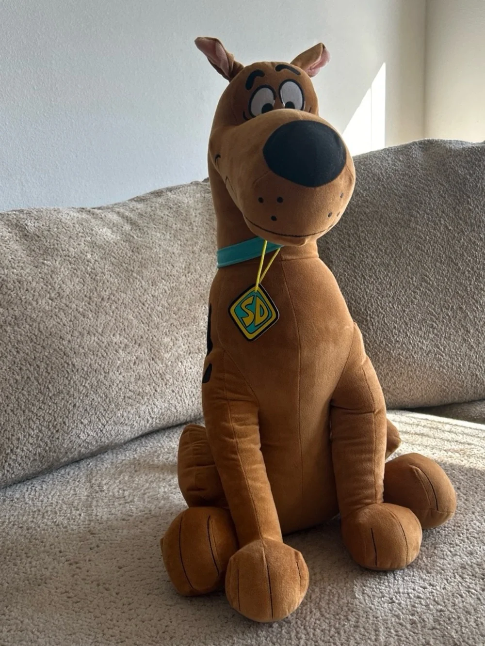 Scooby-Doo Large Plush Toy - Brown with Blue Collar